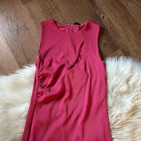 NBD Phoebe Mini Dress In Fuchsia - Picture 3 of 4